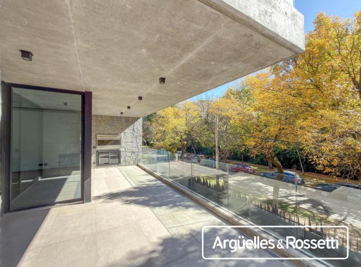 Departamento · 168m² · 4 Ambientes · 2 Cocheras