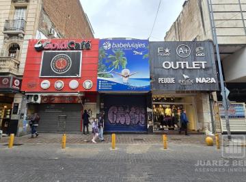 Local comercial · 120m² · 5 Ambientes · Amplio Local Comercial - Vidriera Al Frente - 150 m²