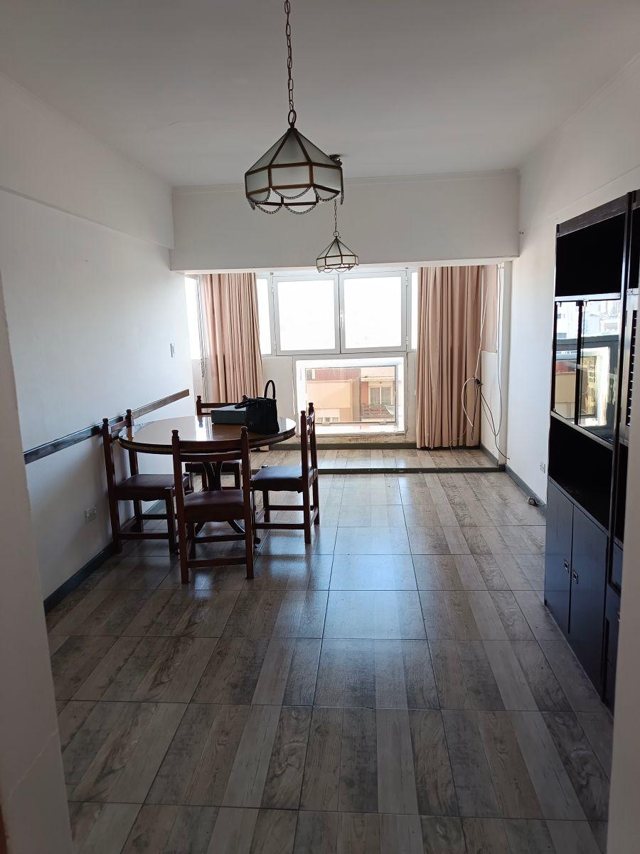 Depto 2 amb, 40m² con balcón — La Perla