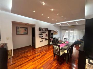 Departamento · 93m² · 3 Ambientes · 3 Ambientes con Dependencia a Parque Centenario