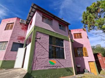 Casa · 325m² · 4 Dormitorios · 2 Cocheras · Dos Casas en Una con Pileta en Carlos Paz