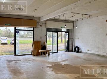 Local comercial · 70m² · 1 Ambiente · Local en Venta en Pilar, Colectora 12 de Octubre 8986