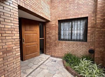Departamento · 130m² · 5 Ambientes · 1 Cochera · Departamento en Quinta Sección Tres Dorm.