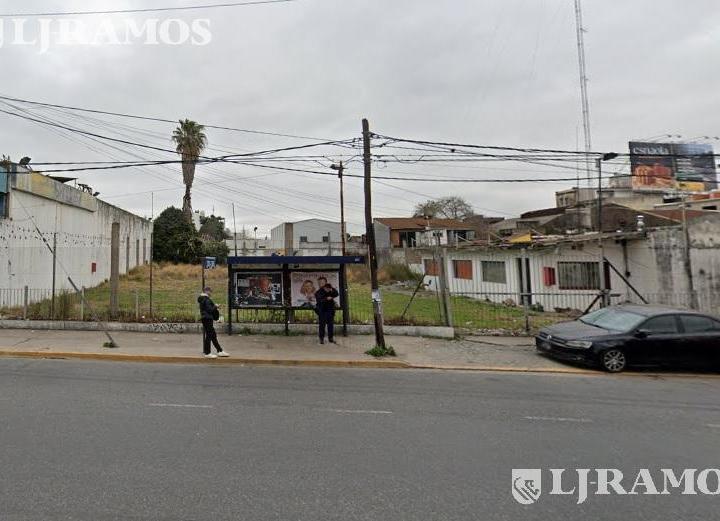 Terreno · 983m²