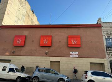 Local comercial · 500m² · Local en Alquiler - Lomas de Zamora (Av Meeks 139)
