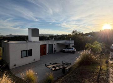 Casa de 8 ambientes, Mendiolaza · Hermosa Casa en Sierra Nueva - Mendiolaza