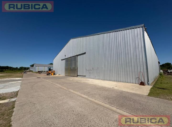 Depósito · 4400m²