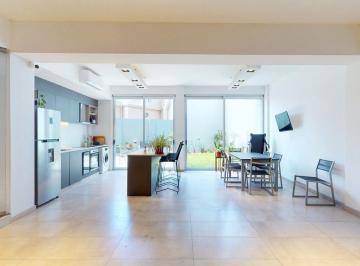 Casa · 280m² · 5 Ambientes · 3 Cocheras · Casa en Venta La Plata, 3 Dorm.. Zona Plaza Azcuénaga. Terraza, Pileta, Quincho.
