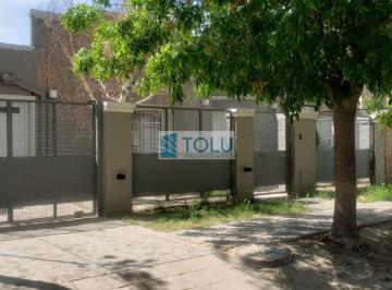 Casa · 210m² · 6 Ambientes · 1 Cochera · Casa en Venta 4 Dorm. Cipolletti
