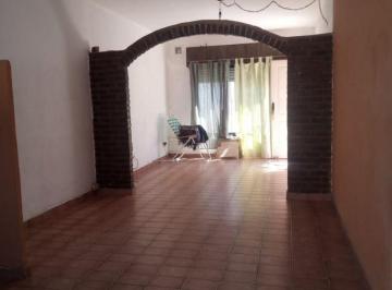 DVL-DVL-832_2 · Alquiler de PH Tres Ambientes con Patio, Castelar.