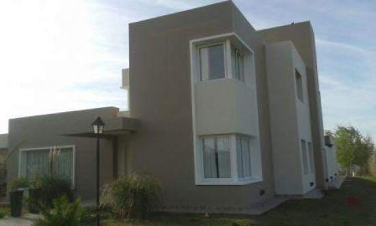 Casa · 500m² · 5 Ambientes · 2 Cocheras