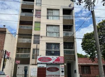 Departamento de 2 ambientes, Córdoba · Apto Credito! Ideal Rentista! Inmejorable Relacion Precio/renta Impecable!