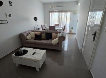 Departamento · 42m² · 2 Ambientes · 1 Cochera · Venta Dpto 2 Amb Coch Cub y 2 Balcones Berazategui