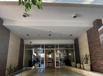 Departamento · 60m² · 2 Ambientes · 1 Cochera · Dpto 2 Amb con Cochera y Baulera - Sáenz 244