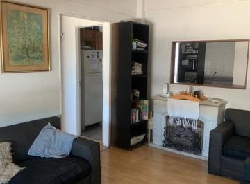 Departamento · 63m² · 3 Ambientes · Departamento en Venta - 2 Dorm. 1 Baño - 63 m² - Flores