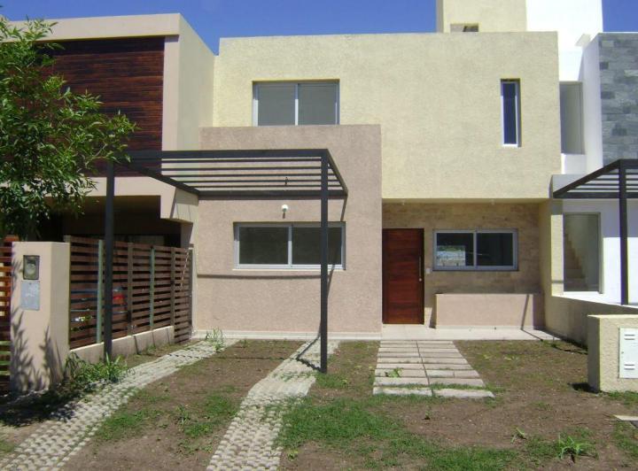 Casa · 130m² · 4 Ambientes · 1 Cochera