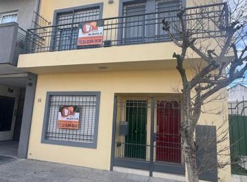 Departamento · 2 Ambientes · 1 Cochera · Departamento en Moreno Centro Planta Baja