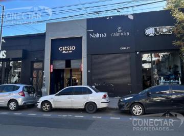 Local comercial · 220m² · 2 Ambientes · Local Zona Outlet 4 X 40 + Depósito - Ideal Indumentaria