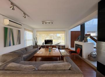 Casa · 267m² · 7 Ambientes · 4 Cocheras · Casa en Venta. Barrio Los Alisos. Nordelta. Lote Interno