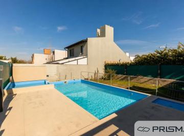 Casa de 5 ambientes, Córdoba · Casa - 2 Dorm. y Medio - Los Aromas Valle Escondido