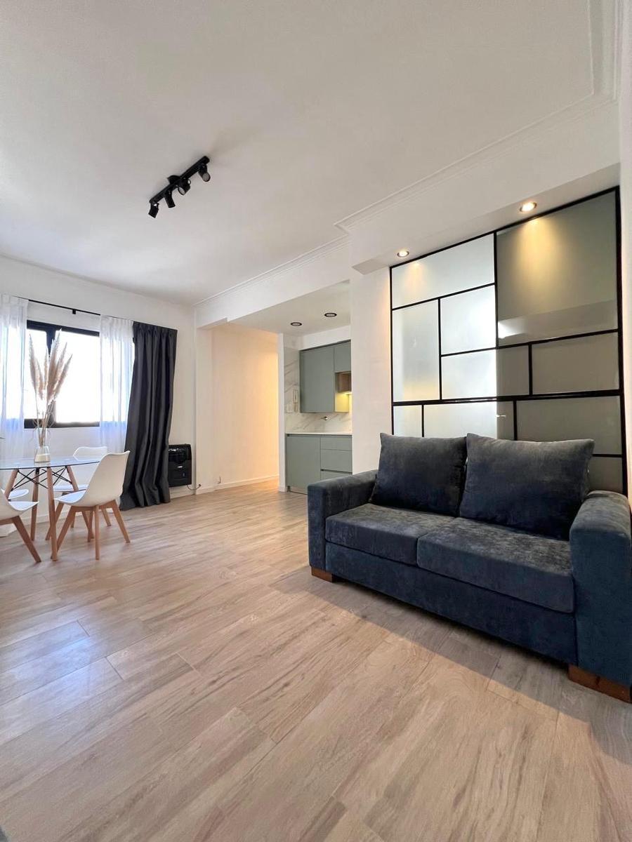 Departamento de 3 ambientes reciclado - en Venta