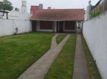 Casa · 118m² · 5 Ambientes · Casa en Alquiler - 3 Dorm. 2 Baños - 400 m - Mar del Plata