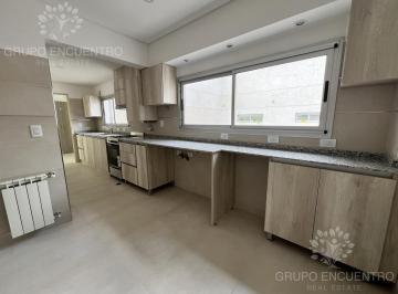 Departamento · 165m² · 5 Ambientes · 2 Cocheras · Departamento con Terraza Propia