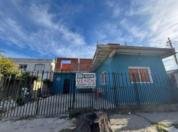 Casa · 200m² · Casa, Platanos