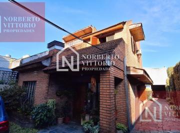 PH · 300m² · 4 Ambientes · 2 Cocheras · Venta PH 4 Ambientes 300 m² Moron
