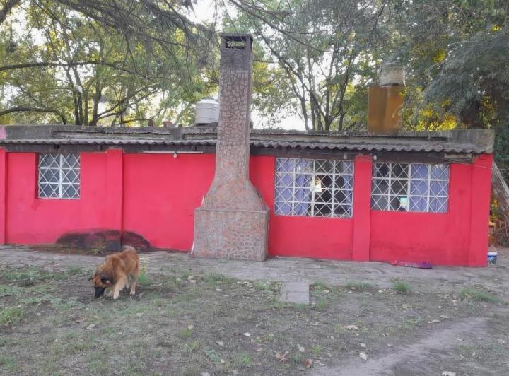 Terreno · 300m² · 6 Ambientes