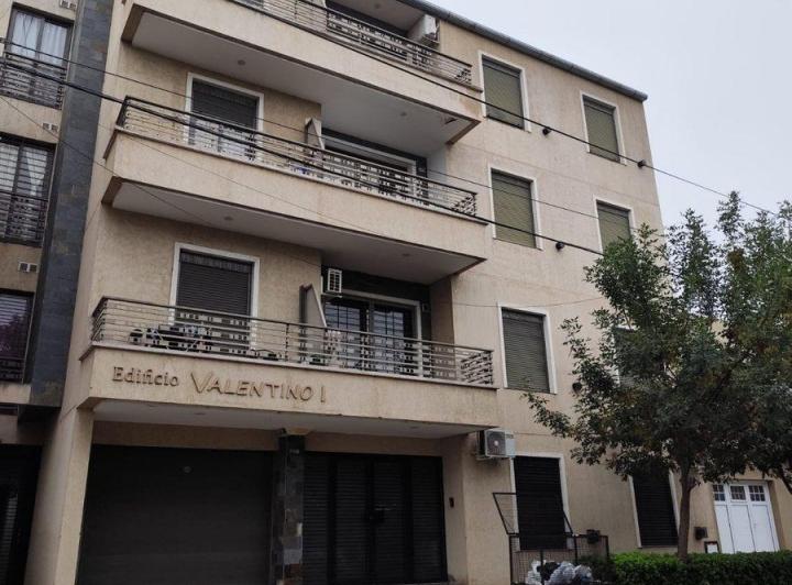 Departamento · 62m² · 2 Ambientes · 1 Cochera