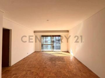 Departamento · 69m² · 3 Ambientes · Venta Departamento 3 Ambientes en Colegiales