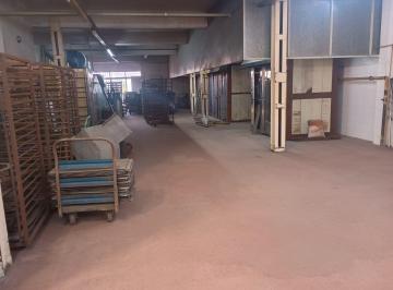 Local comercial · 795m² · Local en Tapiales
