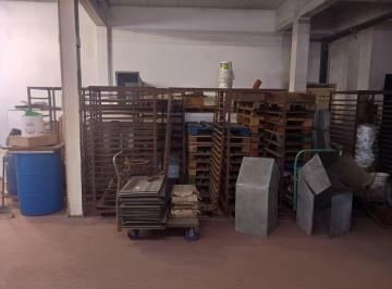 Local comercial · 795m² · Local en Tapiales