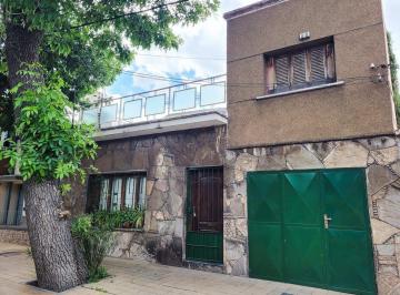 Casa · 155m² · 4 Ambientes · 1 Cochera · Casa en Venta 4ta Seccion