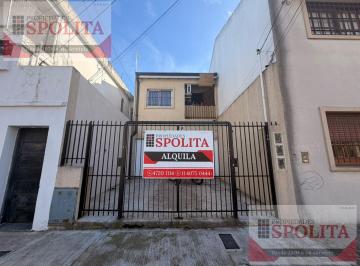 PH · 40m² · 3 Ambientes · 1 Cochera · Alquiler de PH P. B. 3 Ambientes en José León Suárez