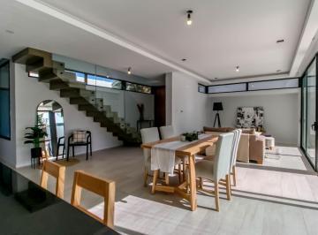 Casa · 120m² · 4 Ambientes · Casa Venta 3 Dorm. en Mauel Gonnet