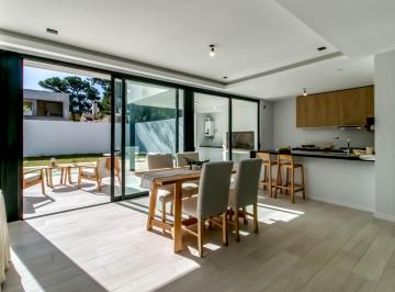 Casa · 105m² · 3 Ambientes · Casa - Manuel B Gonnet