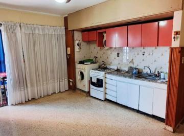 Departamento de 4 ambientes, Parque Patricios · Departamento con 3 Dorm. en Venta en Parque Patricios
