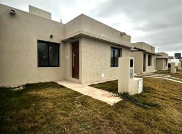 PH · 75m² · 3 Ambientes · 2 Cocheras · Duplex 2 Dorm. en Docta en Una Planta