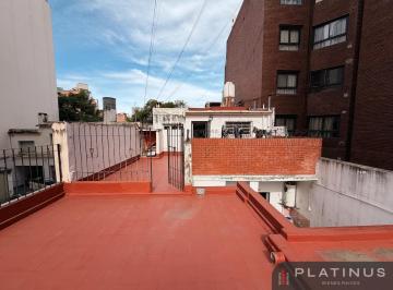 Casa · 246m² · 8 Ambientes · Casa en Venta de 5 Dorm., Apto Uso Comercial, Gran Rentabilidad - Barrio Güemes