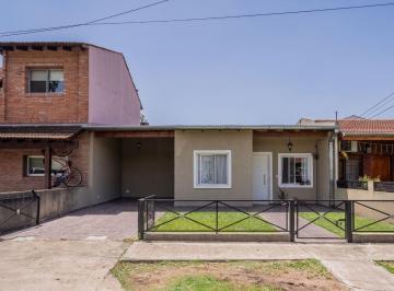 Casa · 47m² · 3 Ambientes · 2 Cocheras · Alquiler Casa en Barrio Altos de Pacheco Benavidez