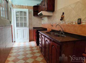 PH · 50m² · 2 Ambientes · PH Dos Ambientes Apto Profesional en Alquiler Centro de Wilde