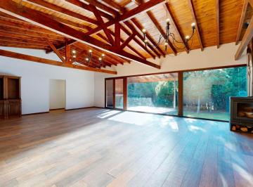 Casa · 300m² · 7 Ambientes · 1 Cochera · Casa 3 Dorm. Premium 2da Vivienda