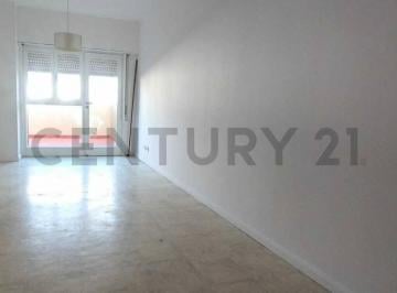 Departamento · 75m² · 3 Ambientes · Venta Departamento 3 Ambientes Mas Dependencia Balcon a La Calle