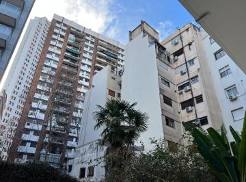 Departamento · 56m² · 3 Ambientes · Alquila Tres Ambientes Silenciosos con Gran Balcón en Recoleta, Caba.