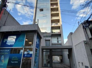 Departamento de 1 ambiente, Morón · Alquiler de Amplio Monoambiente en Castelar – a m de La Estación