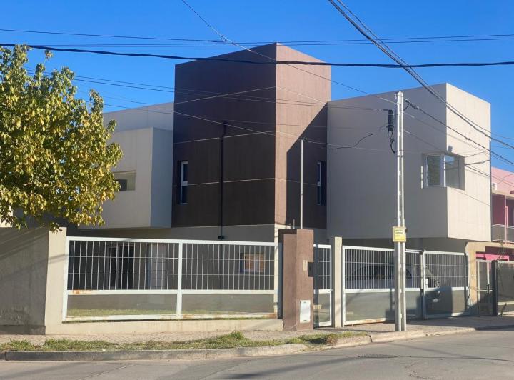 Casa · 140m² · 4 Ambientes