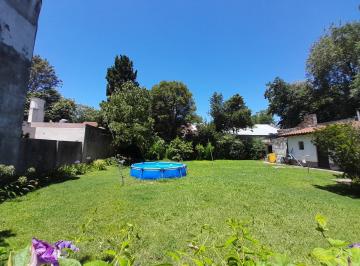 Casa de 2 ambientes, San Miguel · Cabaña Para 2 a 4 Personas Sobre 1000 m² de Parque Boscoso.