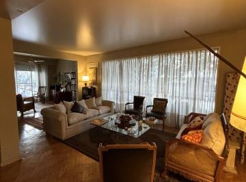 Departamento de 5 ambientes, Recoleta · Distinguido Piso en Recoleta 4 Amb Dep de Serv 3 Baños Excelente Estado